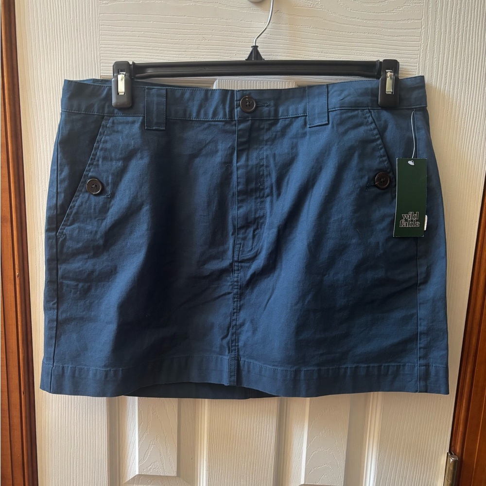Wild Fable NWT SZ 14 Navy Skirt